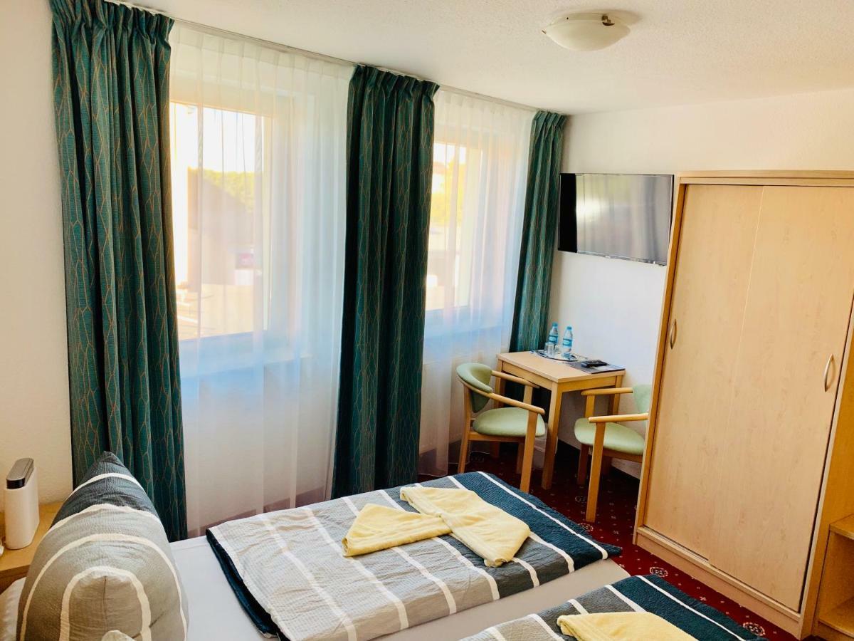 Hotel-Pension "Petridamm" Rostock Luaran gambar