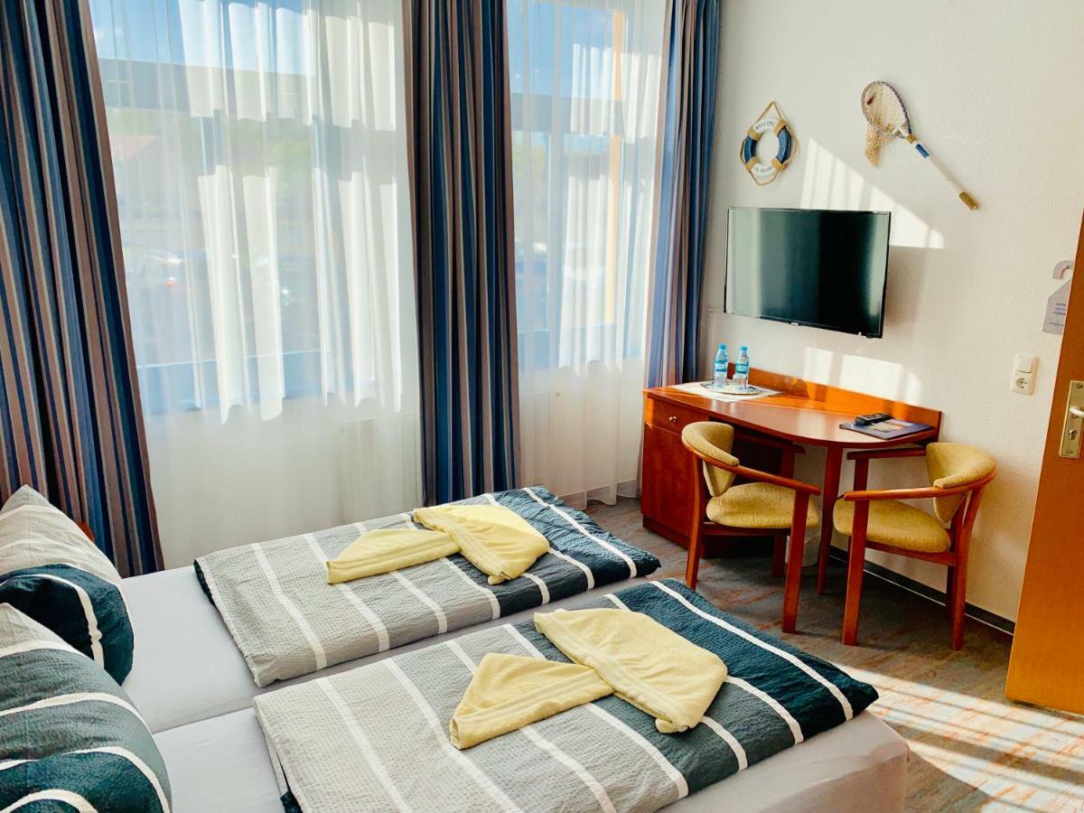 Hotel-Pension "Petridamm" Rostock Luaran gambar