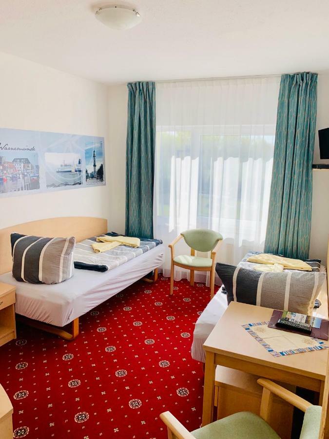 Hotel-Pension "Petridamm" Rostock Luaran gambar