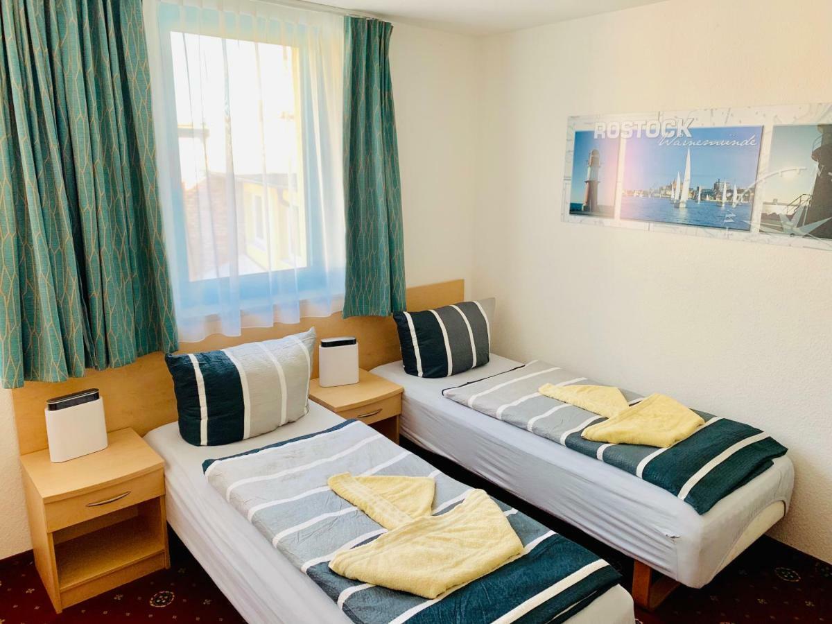 Hotel-Pension "Petridamm" Rostock Luaran gambar