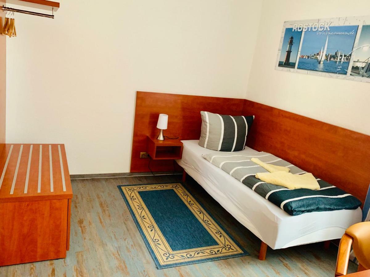 Hotel-Pension "Petridamm" Rostock Luaran gambar