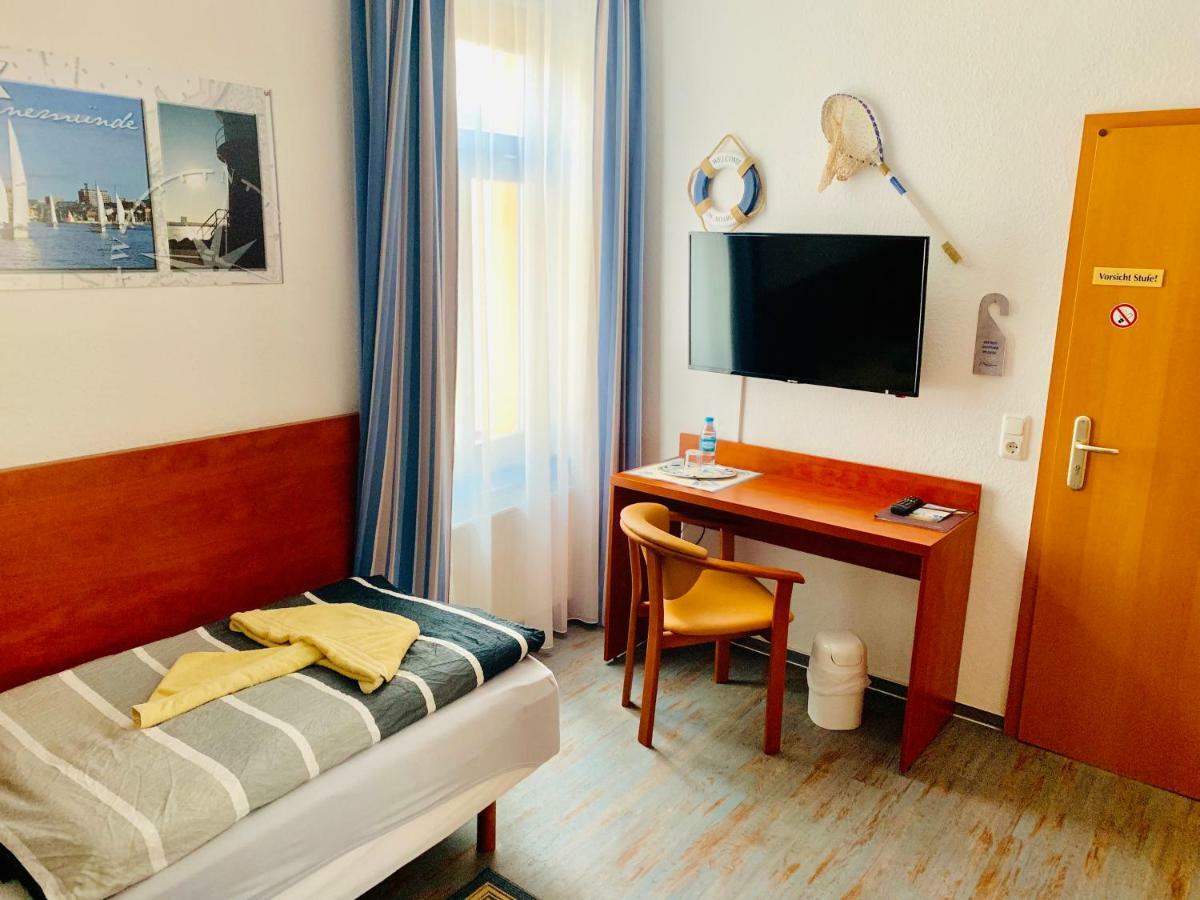 Hotel-Pension "Petridamm" Rostock Luaran gambar