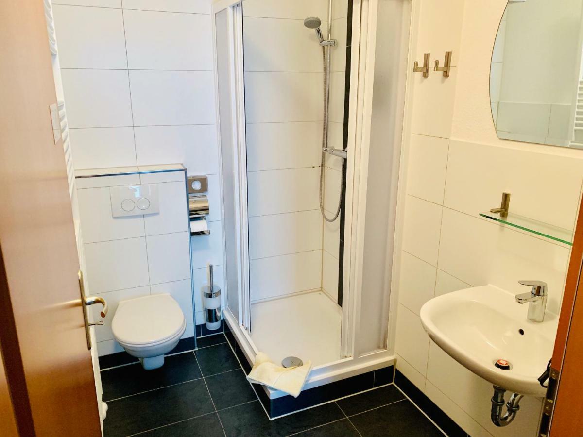 Hotel-Pension "Petridamm" Rostock Luaran gambar